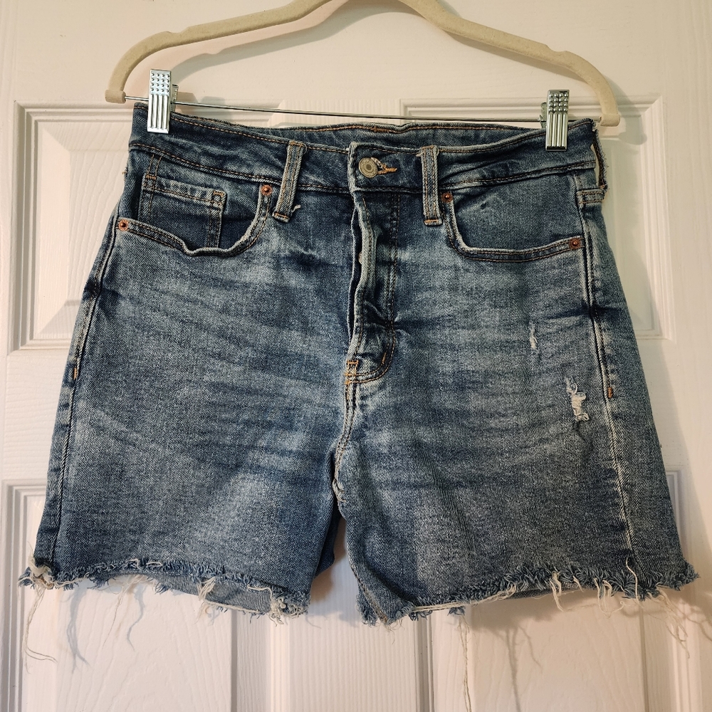 Old Navy O.G. Straight Secret Smooth Pockets Midi Shorts Size 8